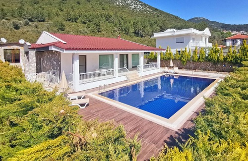 Uzumlu Villa | Three bedroom Villa Albina with private pool and garden