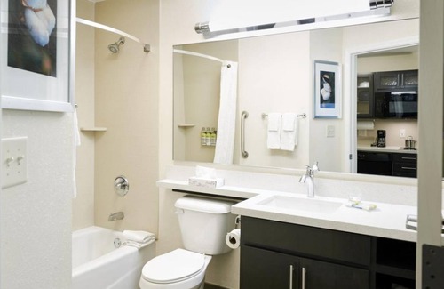 Westchase House | Three Comfy Suites, Close to Attractions