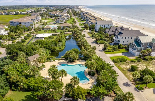 Pawleys Island House | Three Daughters: Oceanfront House in Gated Community w/Pool