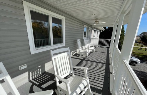 Stevensville House | Three Decks overlook Marina basin and views of the Chesapeake and Eastern Bays