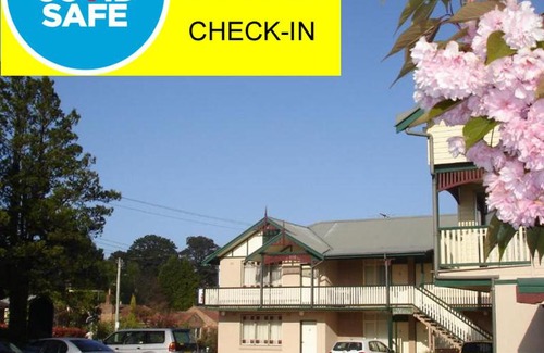 Katoomba Hotel | Three Explorers Motel