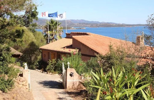 Porto-Vecchio House | Three-flag house with a view of the Gulf of Porto-Vecchio/quiet location