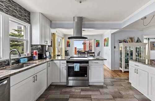 Seabreeze Park House | Three Oars Beach Bungalow