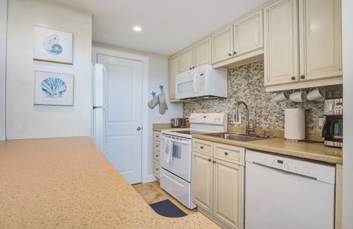 Kiawah Island Condo | Three Oceanfront Private Balconies with Panoramic View, Dolphins & Calm Breezes!