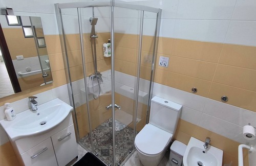 Belpasso House | Three-room apartment with 2 bathrooms for couples or families