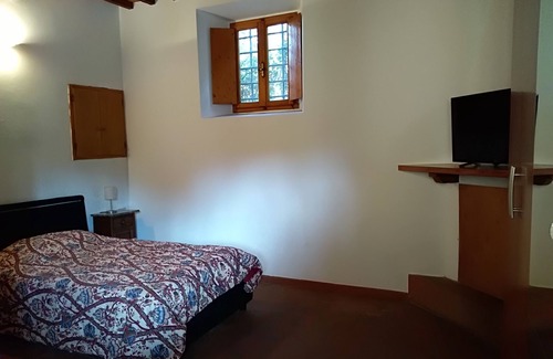 Scandicci Other | Three-room apartment, 80 square meters, 5/7 persons with swimming pool, 8 km from the center of Florence