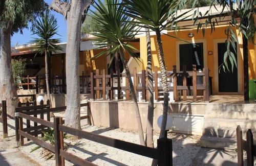 Marina di Modica Apartment | THREE-ROOM BUNGALOW WITH OUTDOOR VERANDA
