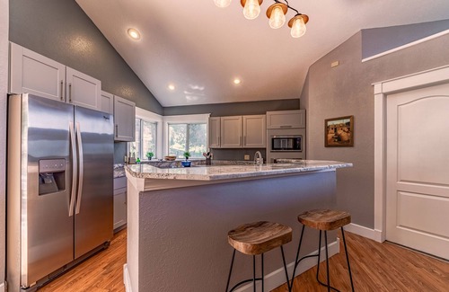 Ruidoso House | Three-story home w/Awesome Views+Hot Tub+Game Room