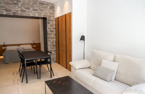 Cala Vadella Villa | Thrilling Ibiza Apartment | Apartment Vanessa | 1 Bedroom Suite | Private.