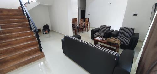 Kamburugamuwa Hotel | Thudella Gust