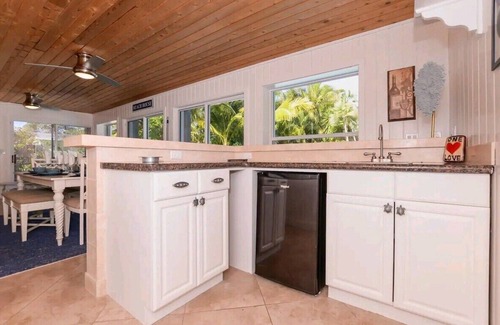 Jensen Beach House | Thumb Point Oasis w/Heated Pool- walk to beach!