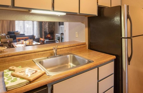 Sparks Apartment | Thunderbird Resort Club