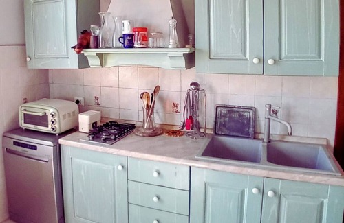 Albenga Apartment | Thyme and Lavender apartment 5 minutes from the sea surrounded by greenery in the countryside