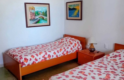 Albenga Apartment | Thyme and Lavender apartment 5 minutes from the sea surrounded by greenery in the countryside