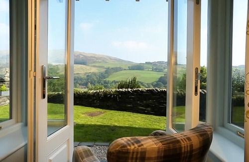 Troutbeck Cottage | THYME OUT, romantic, with a garden in Troutbeck