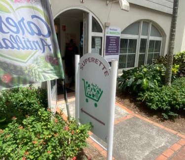 Gros Raisins Apartment | TI COCOTIER Appartement VUE MER 2 à 6 personnes village Pierre et vacances