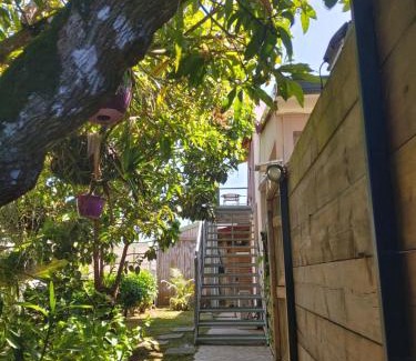 Destrellan Apartment | Ti Cozy baie mahaut