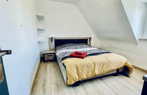 Lanveoc House | TI GLAS - La maison bleue