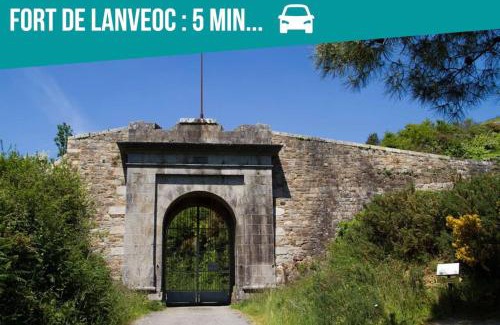 Lanveoc House | TI GLAS - La maison bleue