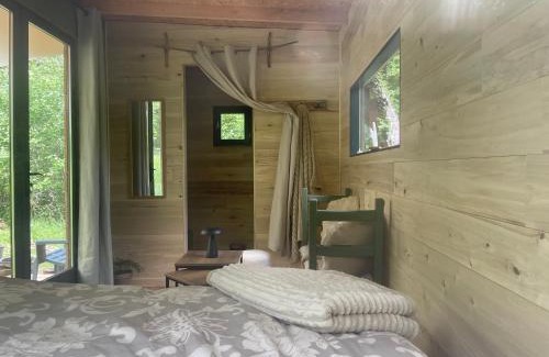 Montignac Other | Ti'Nid, cabane chaleureuse plongée dans la nature