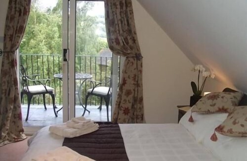Painswick Bed & Breakfast | Tibbiwell Lodge - B&B