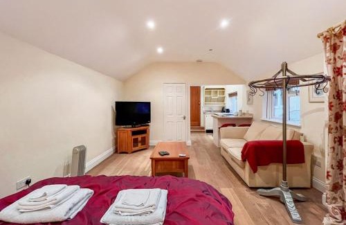 Painswick House | Tibbiwell Lodge