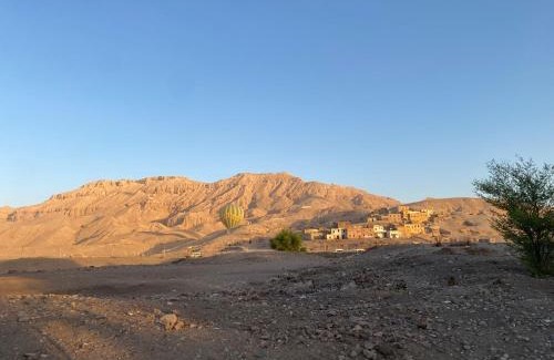 Luxor Apartment | Tibs mountain view