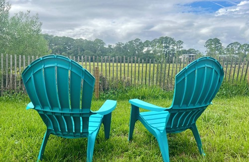 Tybee Island Cottage | Tidal Creek Marsh Views. Pets welcome, fenced yard