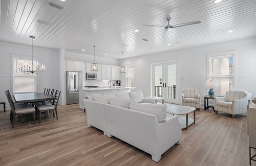 Emerald Waters Village House | Tidal Time Estate Sleeps 16 Private Pool Game Room Near Beach