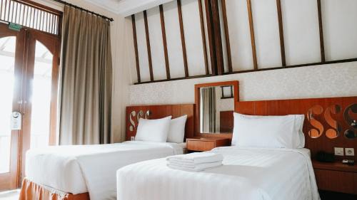 Dinoyo Hotel | Tidar Hotel & Cottages Malang