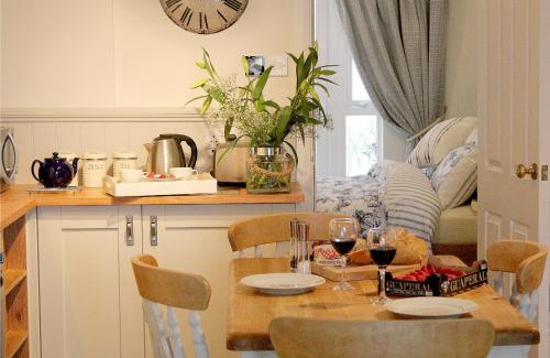 Shaldon Apartment | Tide House Seaside Holiday Cottage