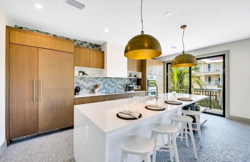 Bradenton Beach House | Tide of Your Life! Luxury Home with Pool, Spa, Rooftop Deck and Walk to Beach