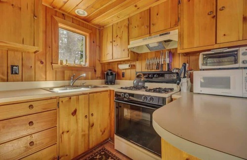 Surry House | Tide's Edge-New Oceanfront!