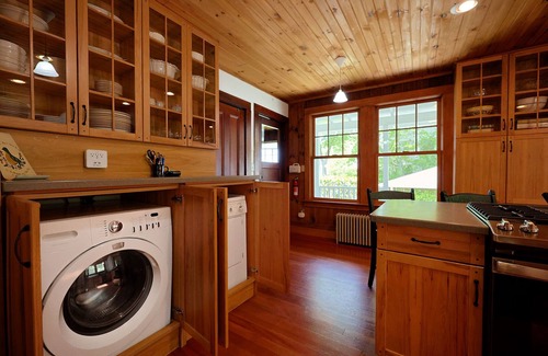 Gloucester House | Tidebend: River views and gracious comfort