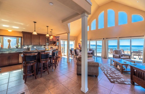 Dillon Beach House | TidePool~Family-Friendly Fun Getaway!Walk to Beach!Decks!HtTb/GmRm/PupOK/WiFi