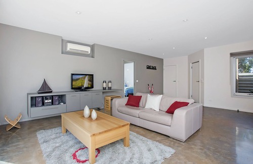 Port Fairy Apartment | Tides Apartments