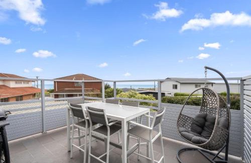 Indented Head House | Tides Edge
