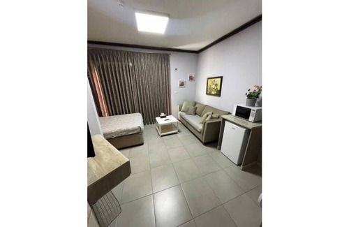 Ash Shumaysani Apartment | Tidy, central cozy apartment!