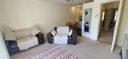 Cork Apartment | Tidy Spacious & Quiet 2BD on Edge of Cork City