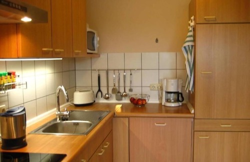 Zandt Apartment | Tie-friendly vacation home with garden and infrared sauna
