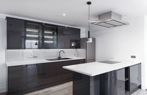 Fulham Broadway Apartment | Tiffany | Luxury 4BR, 2Bath, Apartments in Fulham&Chelsea