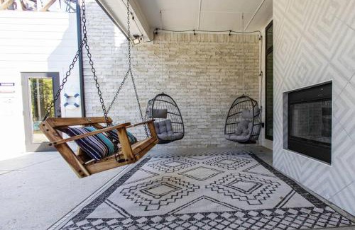 Waxahachie House | Tiger Mansion-Paradise with Pool