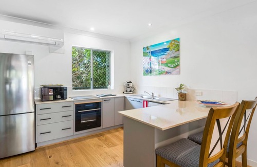 Belongil House | Tigerlily’s Easy Coastal holidaying in Byron Bay