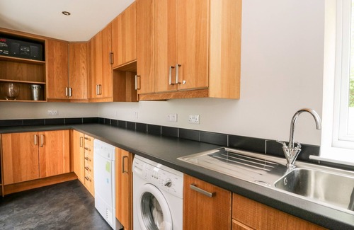 Marybank Cottage | TIGH NA DROCHIT, pet friendly, with open fire in Garve