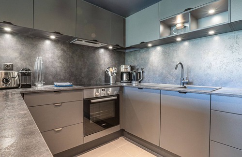 Tignes le Lac Apartment | Tignes le Lac - Large Apartment 5 Rooms, 8-10 People, Wifi, Near Shops and Lifts