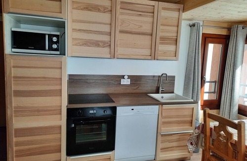 Val Claret Apartment | TIGNES Val Claret- Quiet small building- From SUNDAY to SUNDAY