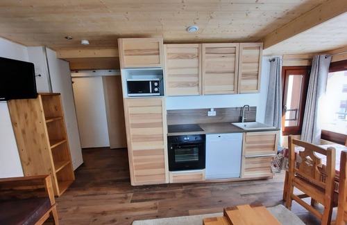 Val Claret Apartment | TIGNES Val Claret- Quiet small building- From SUNDAY to SUNDAY