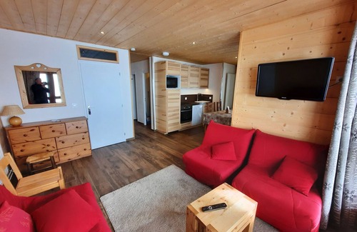 Val Claret Apartment | TIGNES Val Claret- Quiet small building- From SUNDAY to SUNDAY