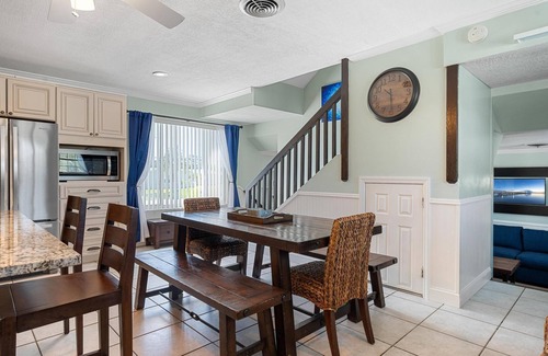 Cocoa Isles House | TIKI BLUE: 5 BedRm Beach House: Heated Pool + Hot Tub + Tiki Bar