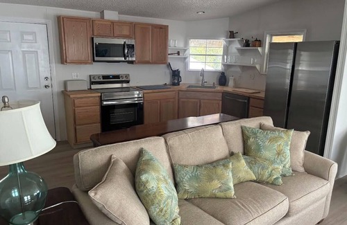 Charlotte Park House | Tiki Hut waterfront house with dock in charming Punta Gorda